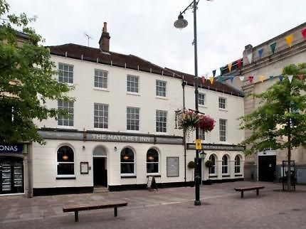 The Hatchet Inn Wetherspoon Newbury  Eksteriør bilde